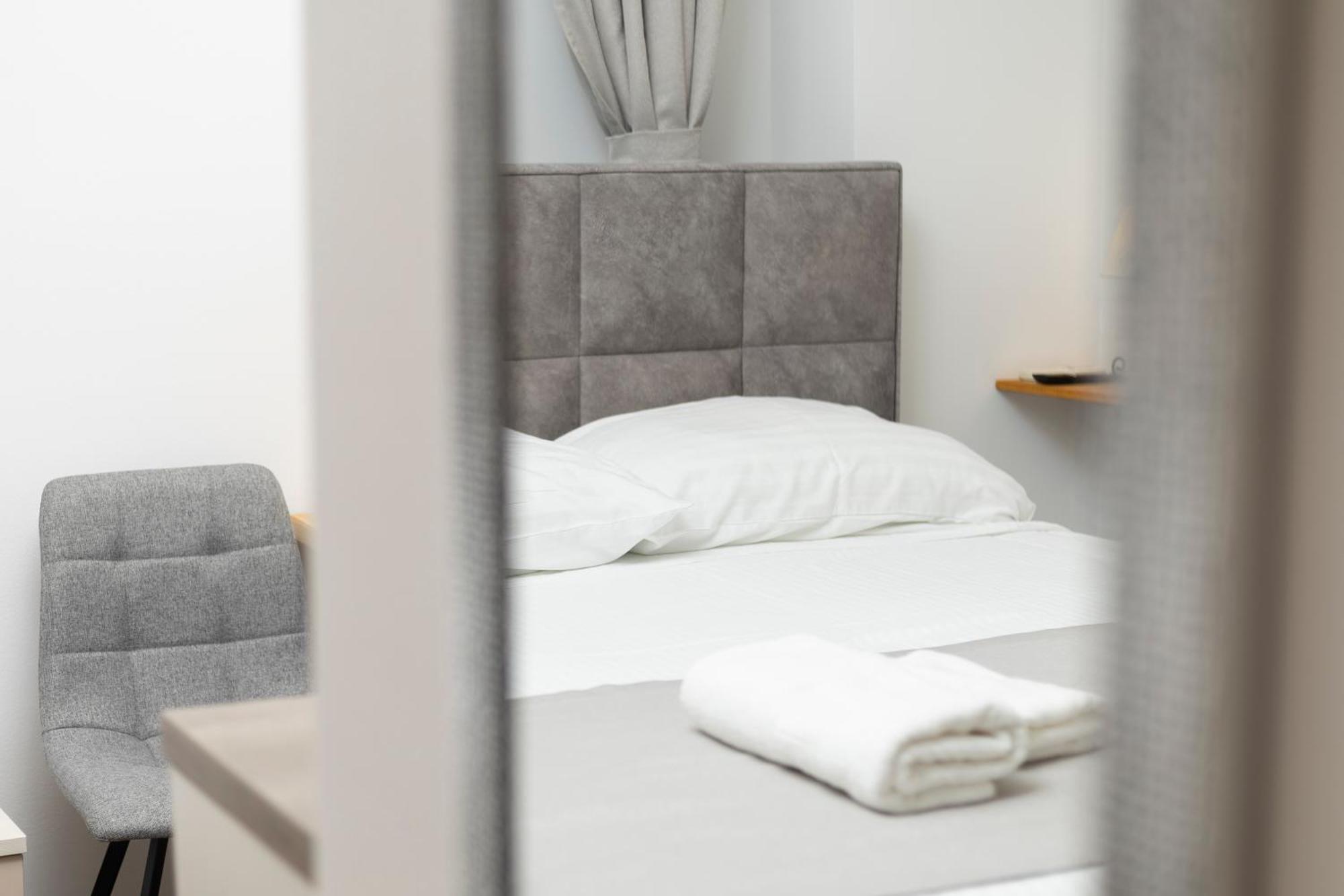 Split Varos Inn Екстер'єр фото