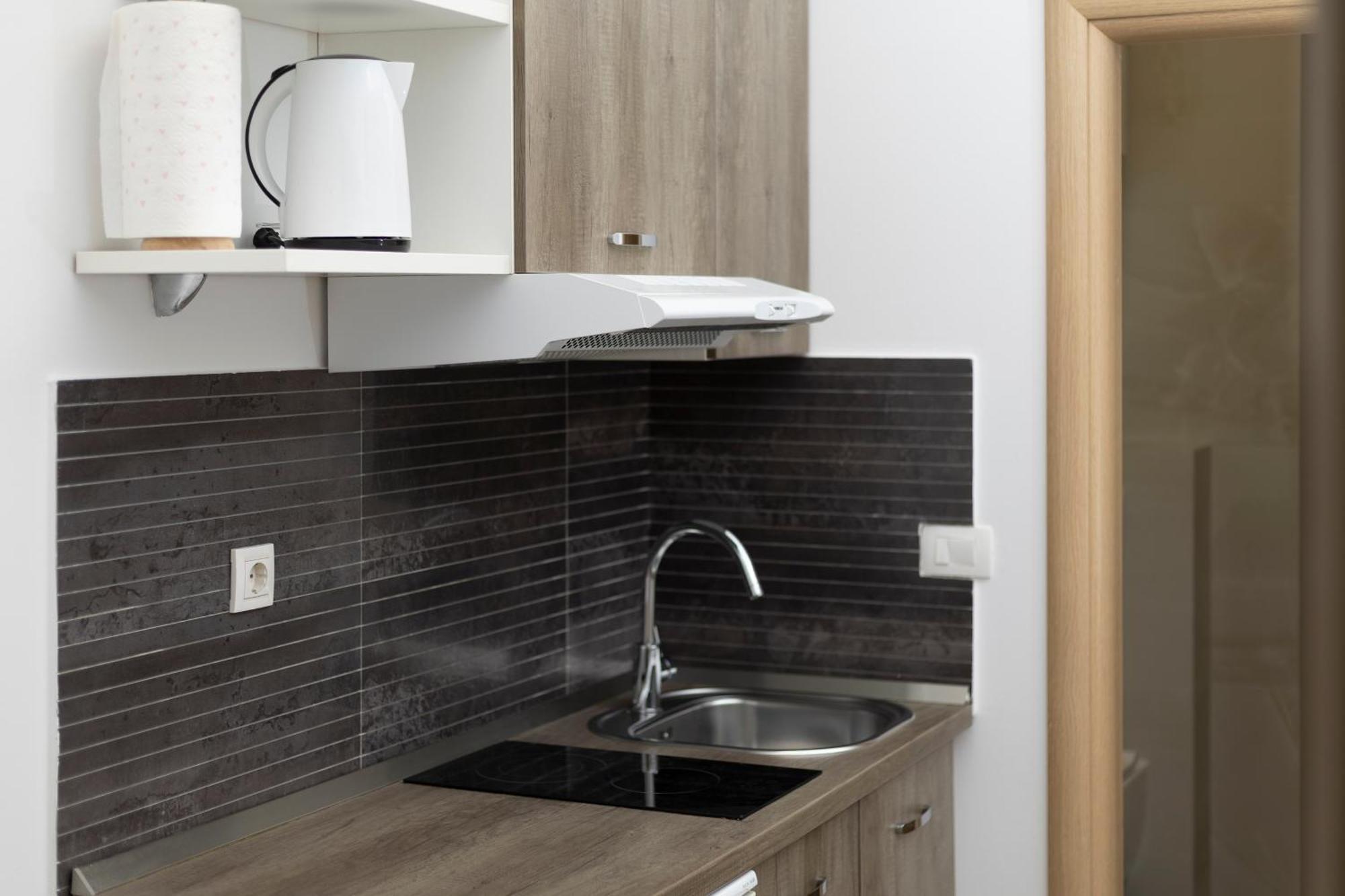 Split Varos Inn Екстер'єр фото