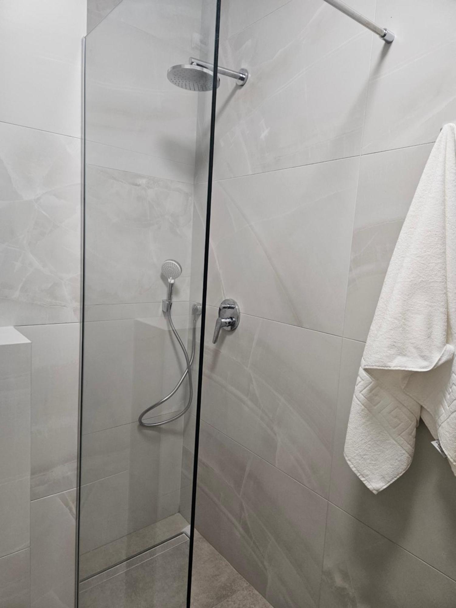Split Varos Inn Екстер'єр фото